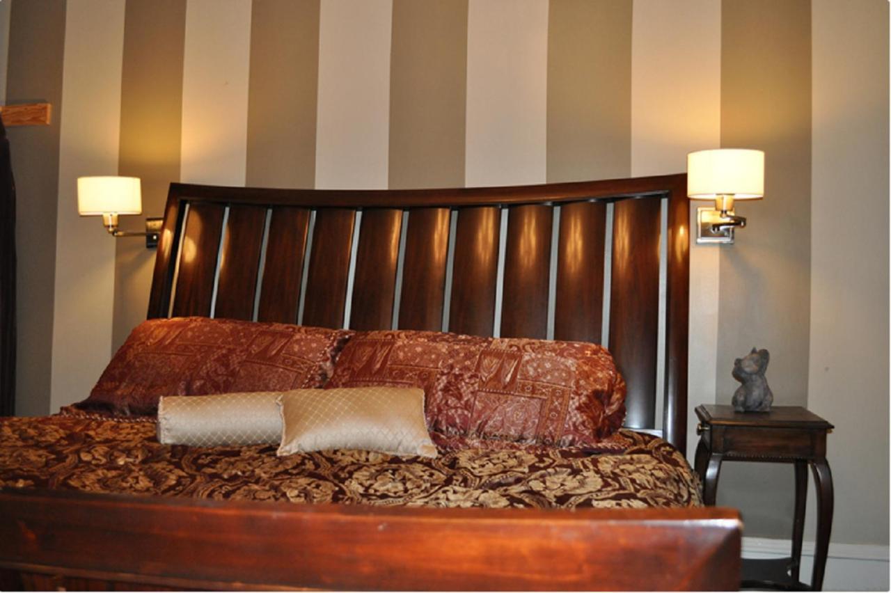 The Mardi Gras House Bed & Breakfast Mobile Dış mekan fotoğraf