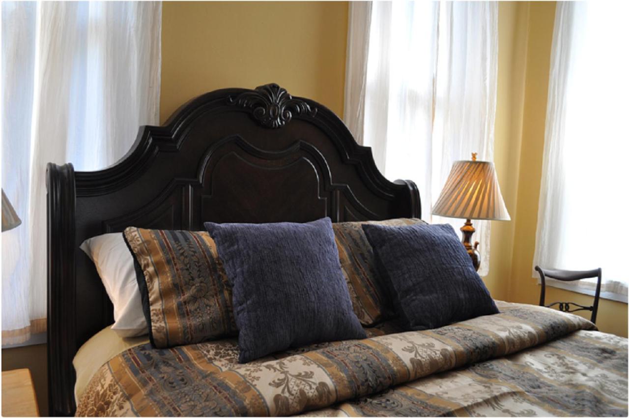 The Mardi Gras House Bed & Breakfast Mobile Dış mekan fotoğraf