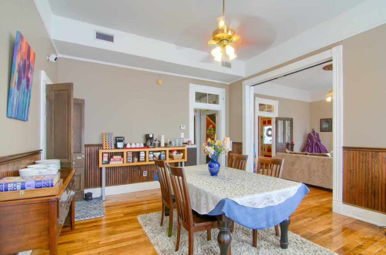 The Mardi Gras House Bed & Breakfast Mobile Dış mekan fotoğraf